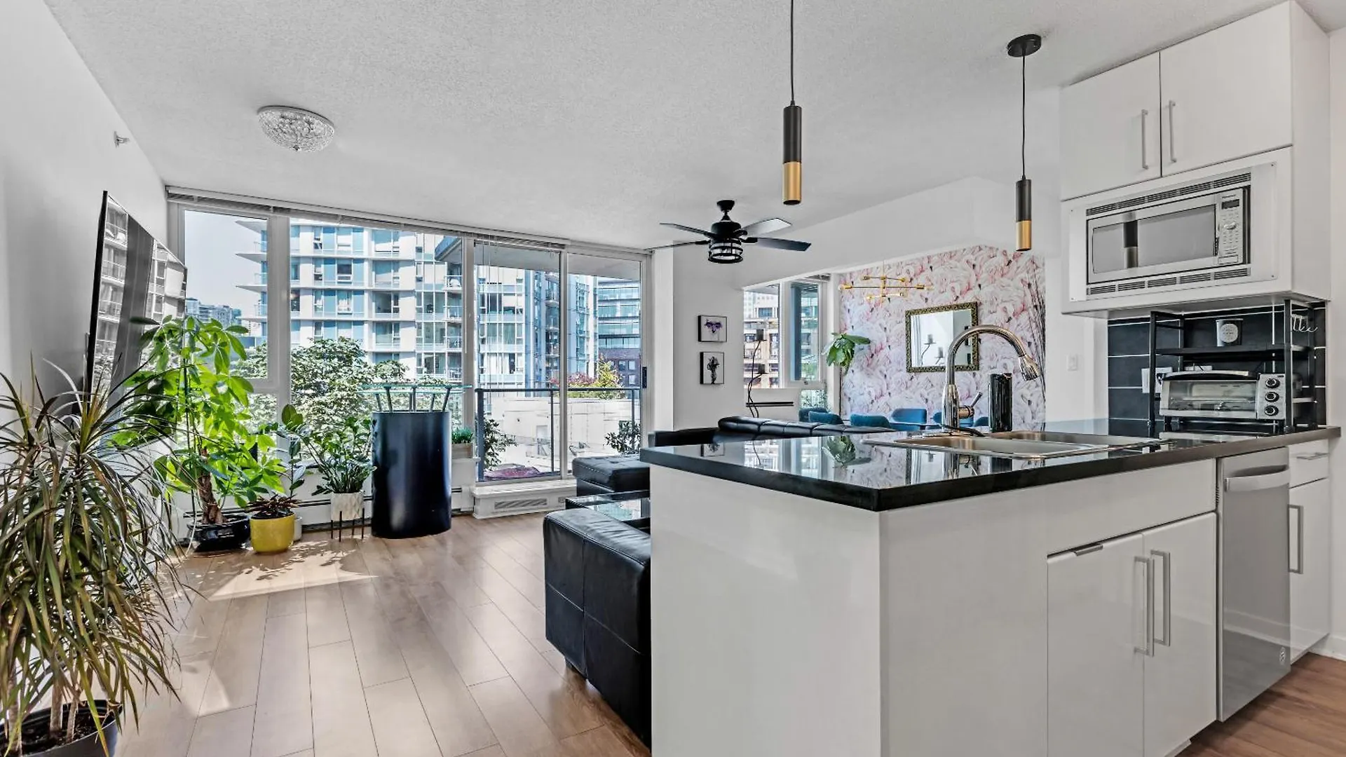 Gastown Downtown Apartment Very Central Vancouver